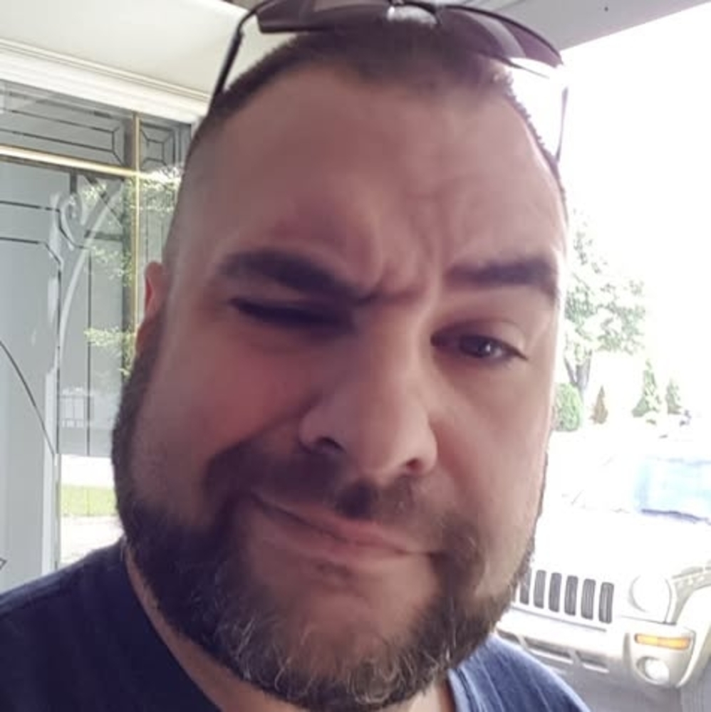 Meet your Posher, Eric